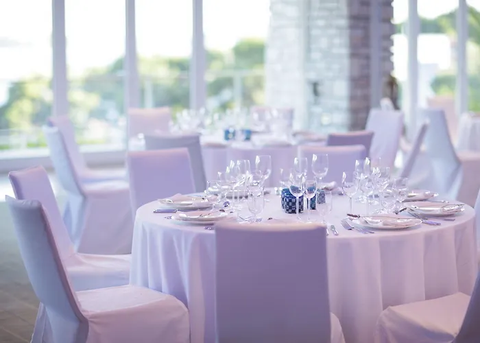 أمفورا غراند بيتش ريزورت هفار